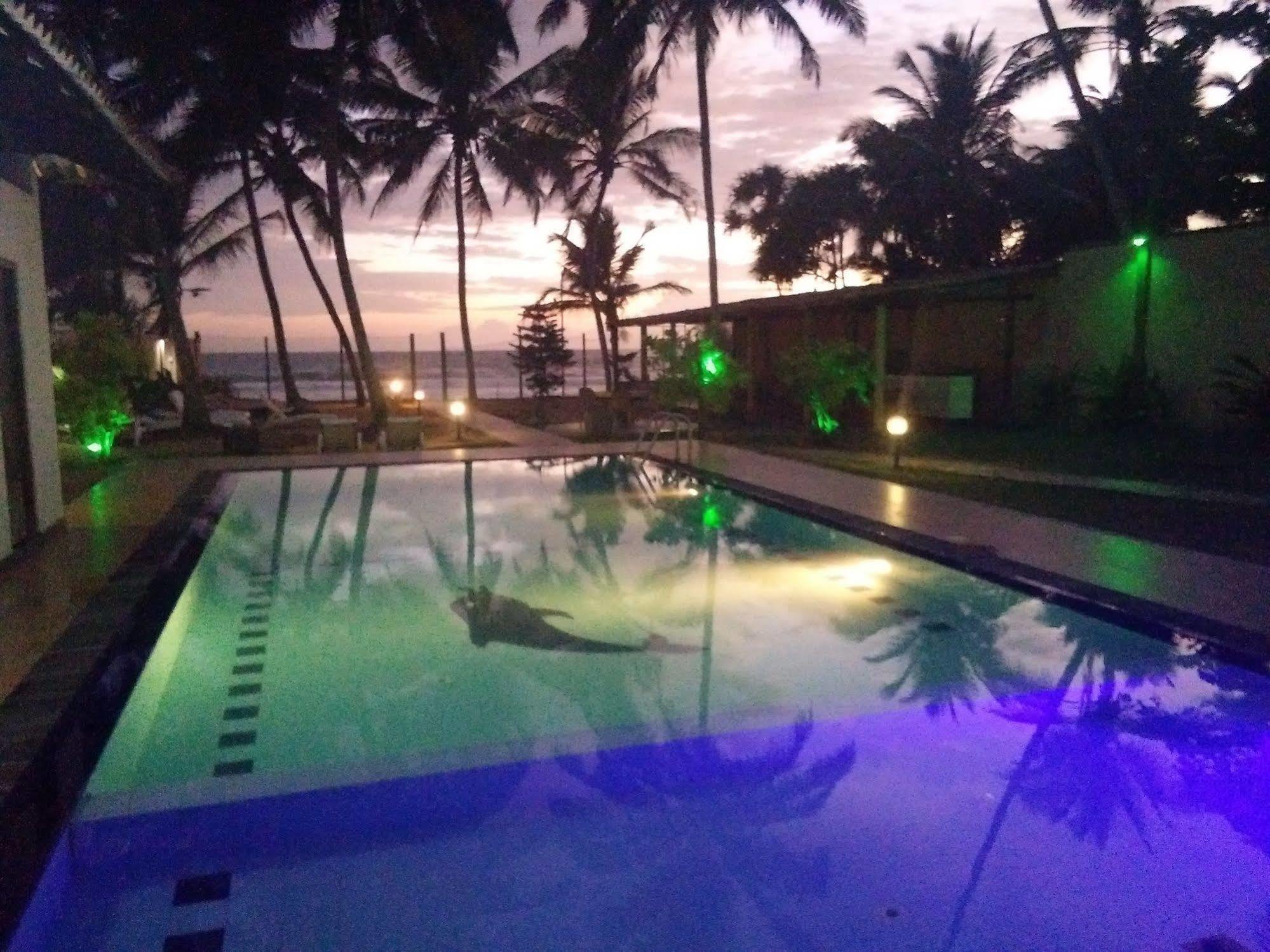 Hotel Ocean View Cottage Hikkaduwa Luaran gambar