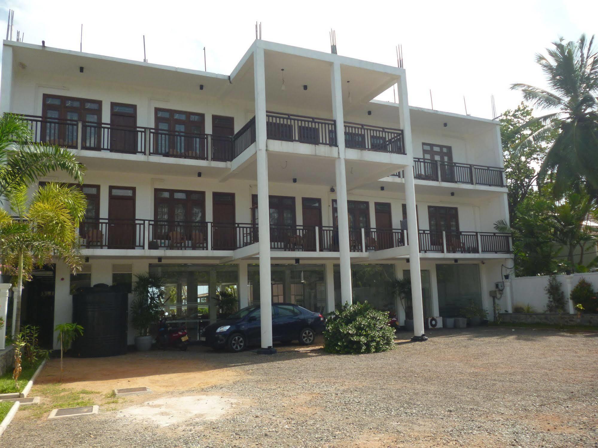 Hotel Ocean View Cottage Hikkaduwa Luaran gambar